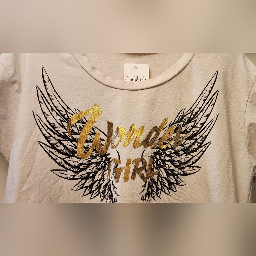 Gigi Moda Wonder Girl Shirt - Picture 2 of 4